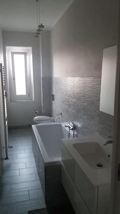 Apartment Confort Ed Eleganza Nel Borgo Filadelfia Turin